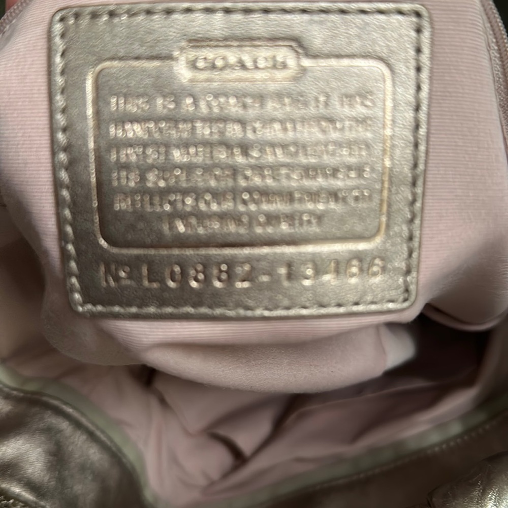 Coach leather shoulder bag - Picture 4 of 10